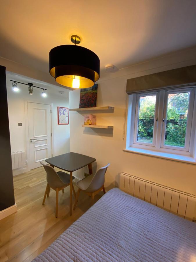 Stylish 1-Bed Studio Londýn Exteriér fotografie