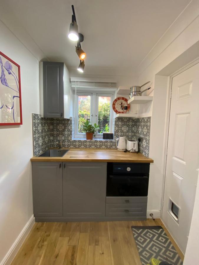 Stylish 1-Bed Studio Londýn Exteriér fotografie